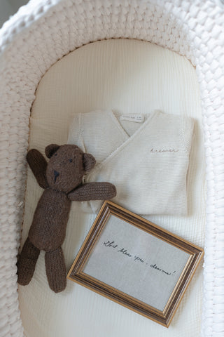 The Embroidered Note