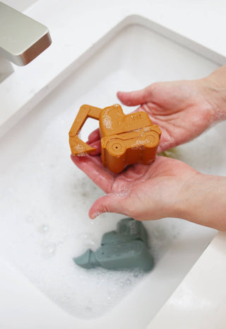 Construction Bath Toy Set - Bath Toy - Marlowe & Co